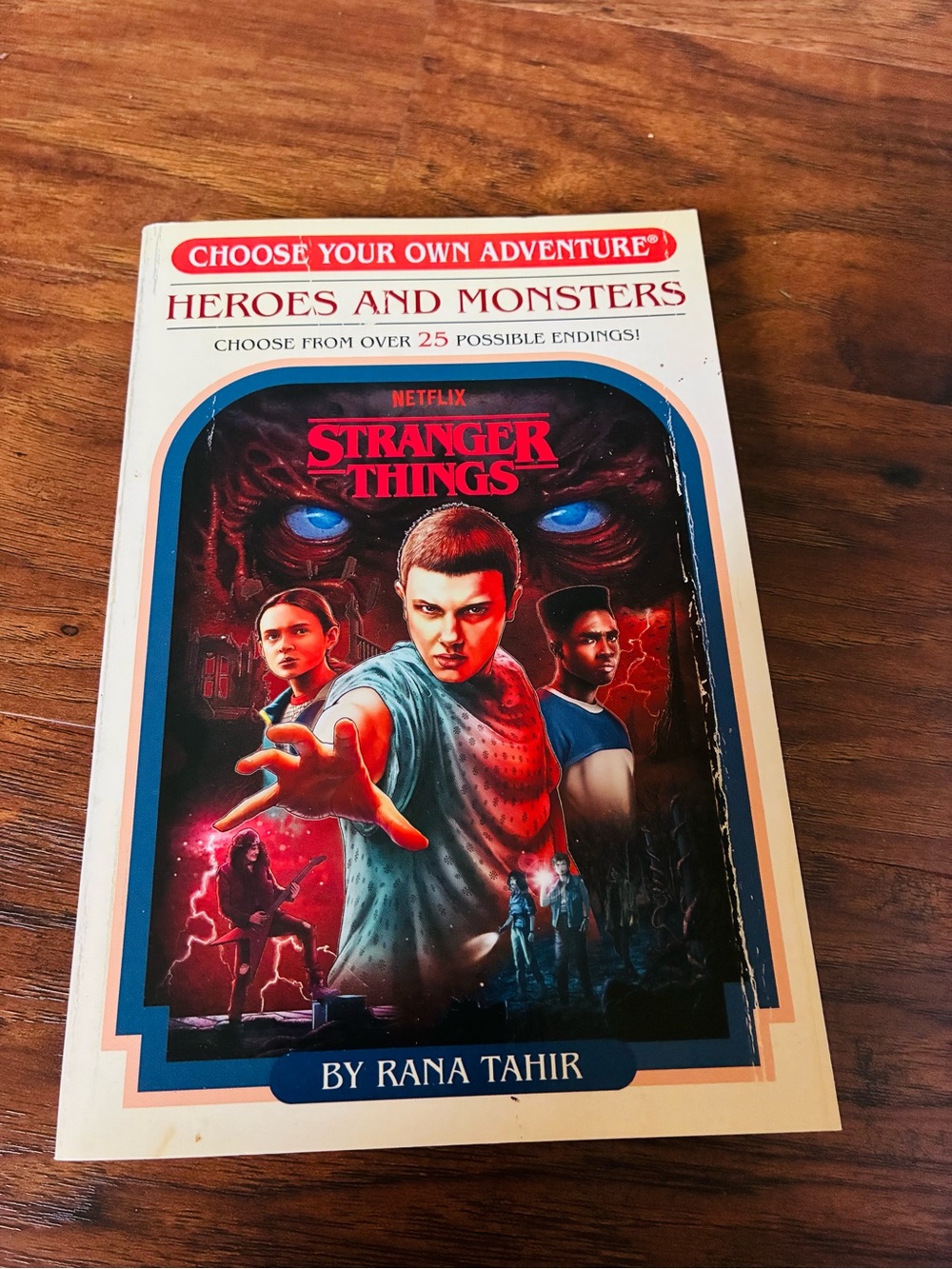 Stranger Things: Heroes and Monsters — Choose Your Own Adventure (Cream/Blue)
